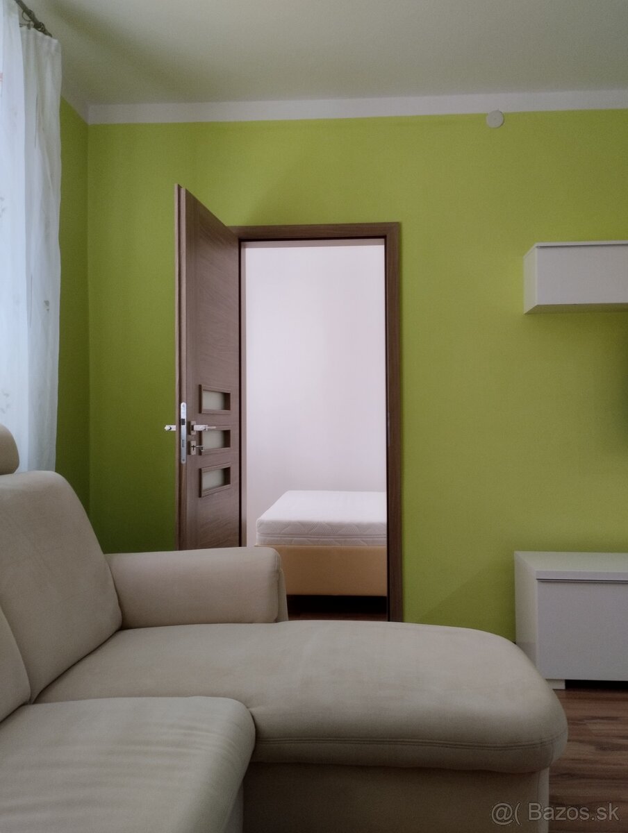 Prenájom 2,5 izbového bytu. - 8
