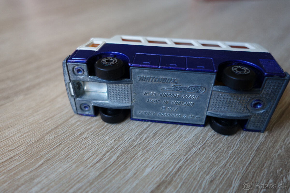 Matchbox Superfast No. 65 Airport Coach - 8