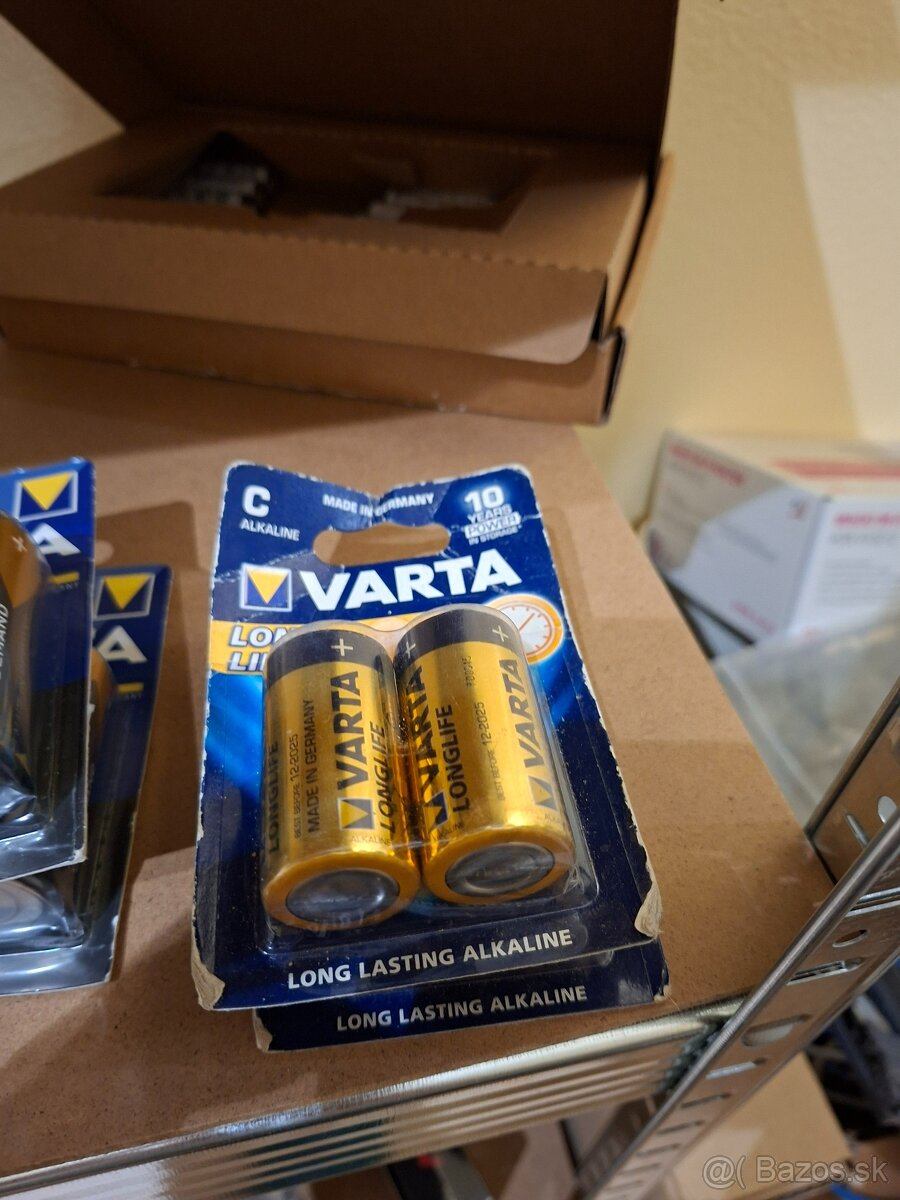 Batérie VARTA, Energizer, AmazonBasics, EBL, POWXS, Duracell - 8