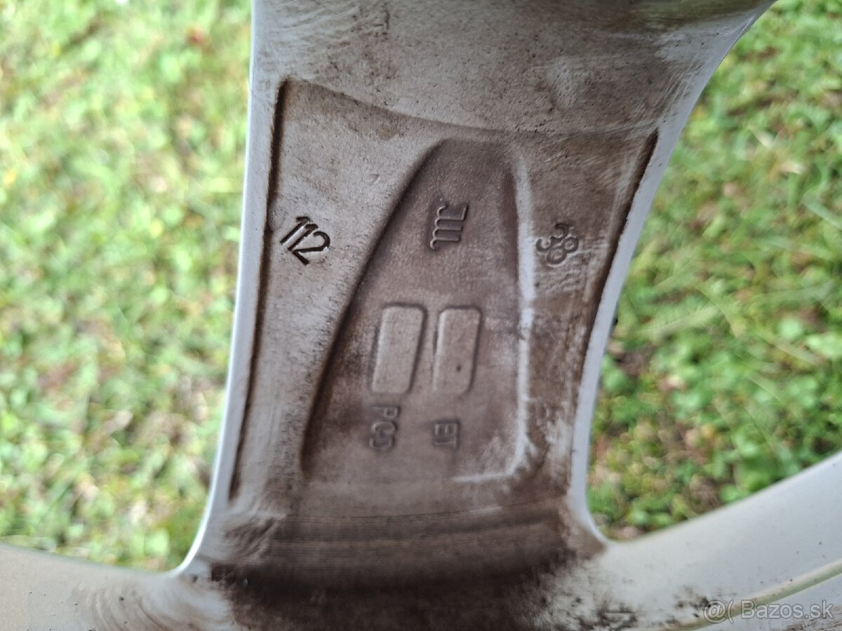 Disky Dezent R17 5x112 ET38 225/45 - 8