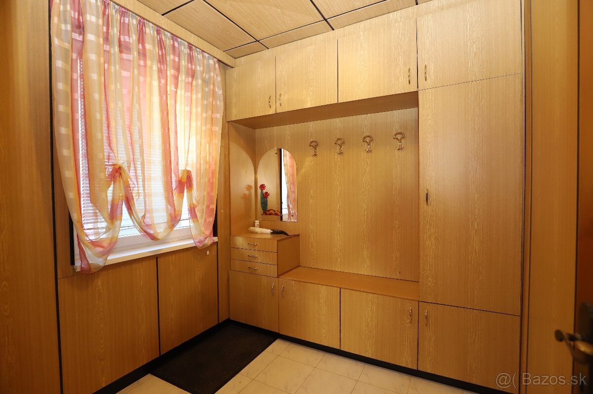 Kompletne zrekonštruovaný 5 izbový rodinný dom,pozemok 659m2 - 8