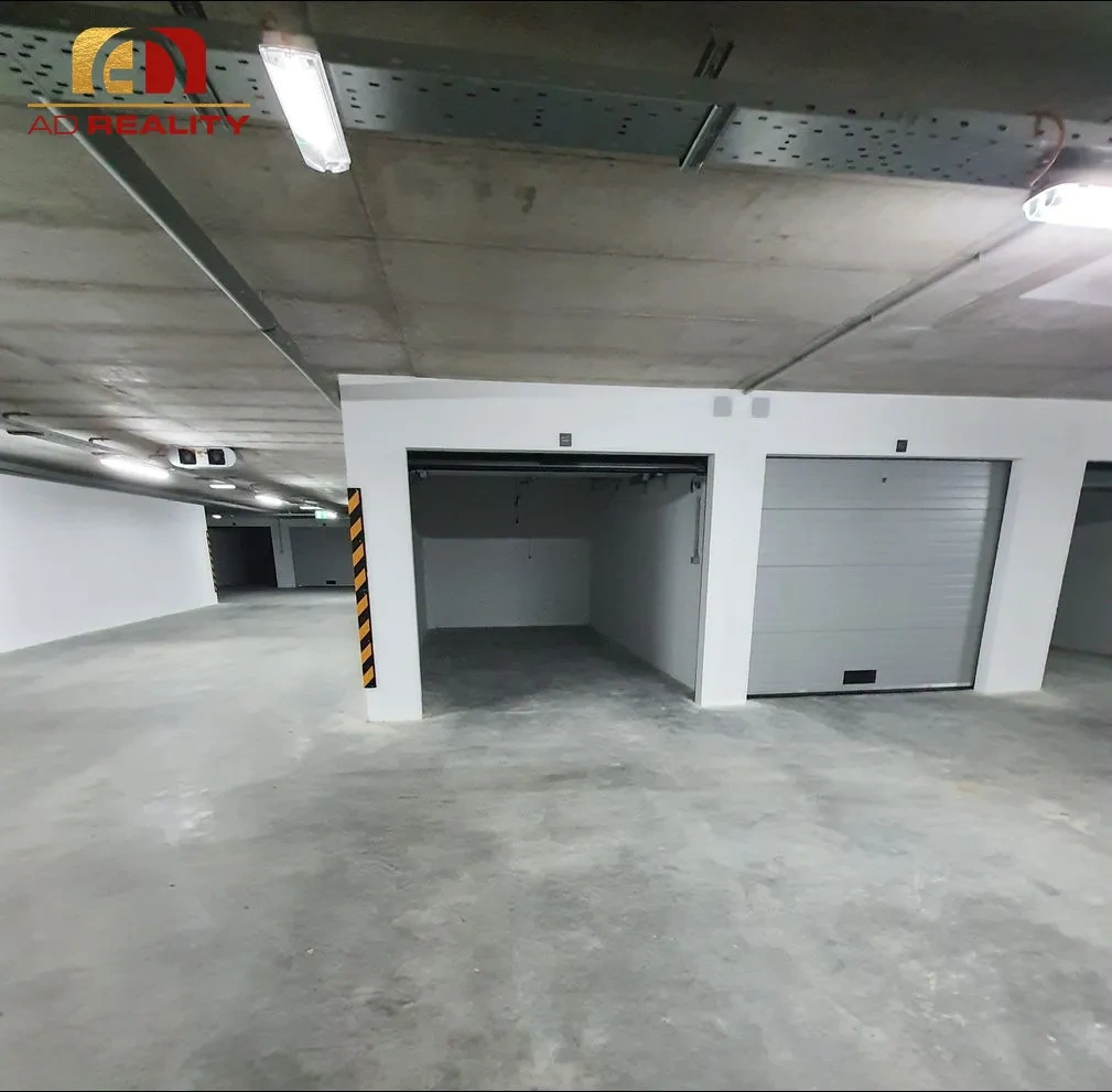 AD REALITY - NOVÉ GARÁŽE v novostavbe BD na Zvončekovej ul. - 8