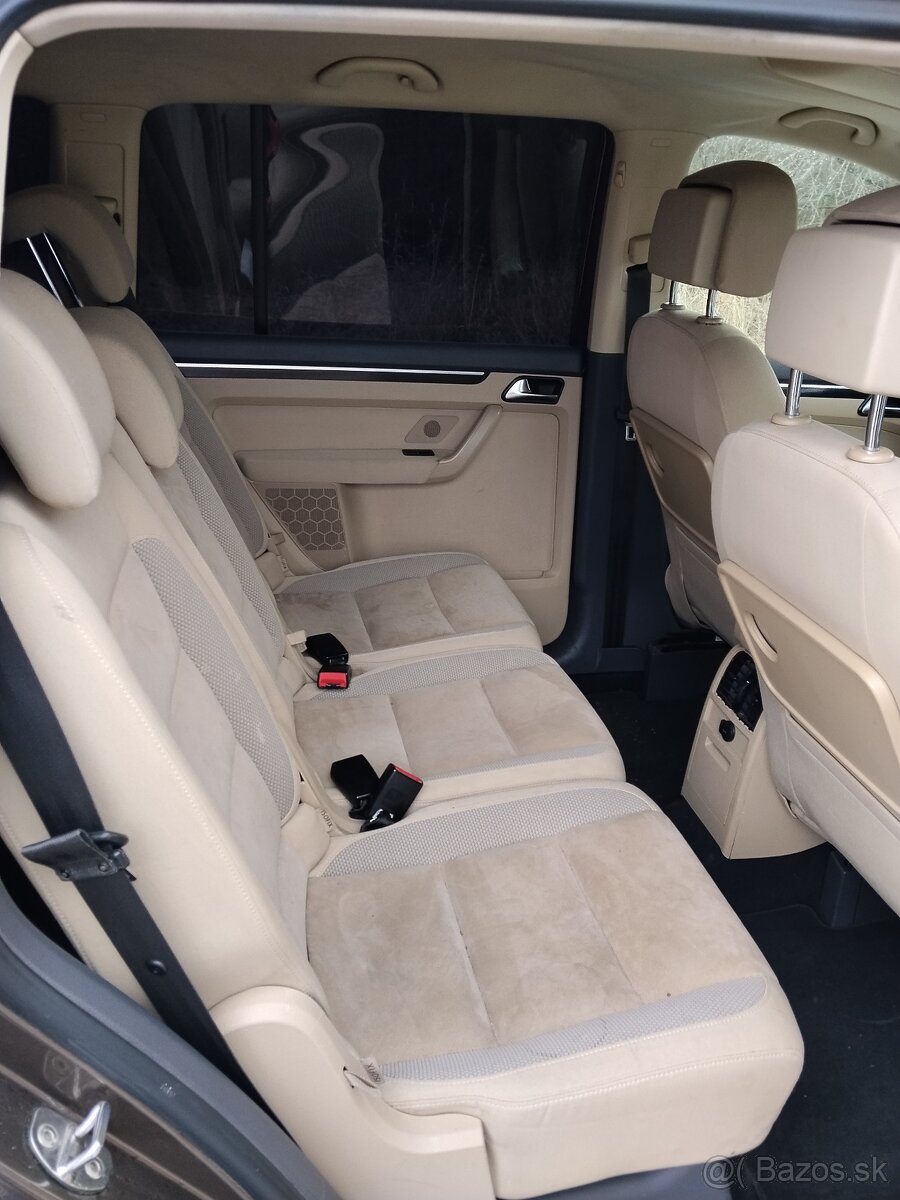 Volkswagen Touran 2.0tdi 103kw - 8