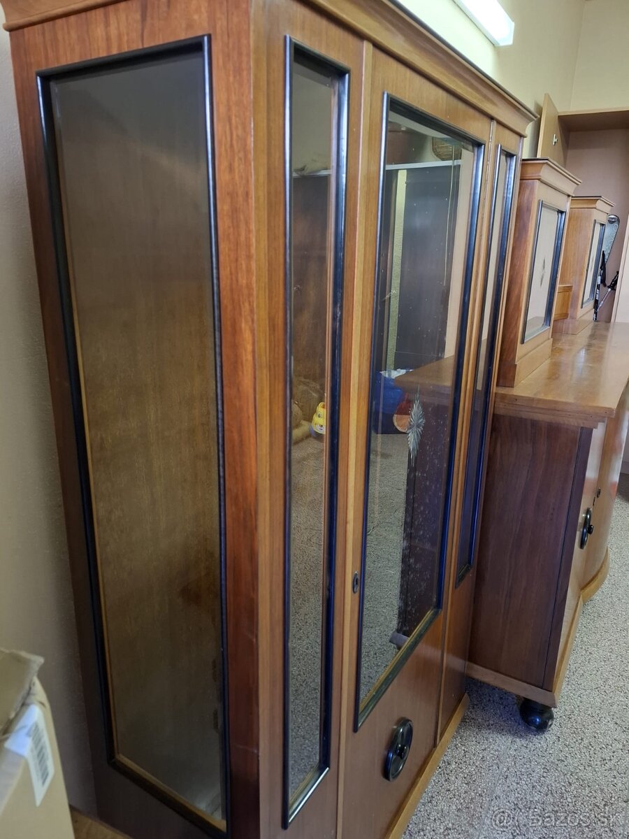 Predám starožitný nábytok - 8