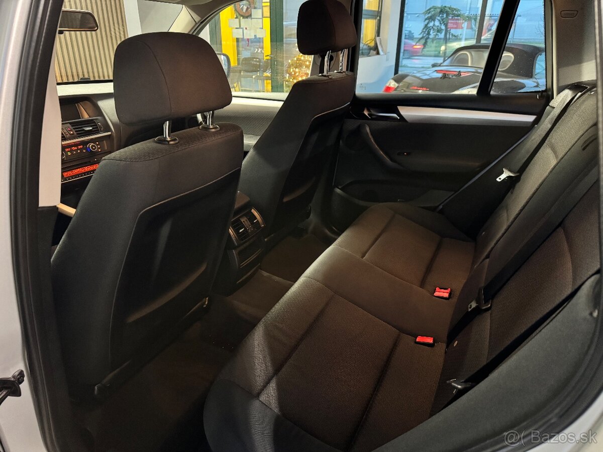 BMW X3 2.0d X-Drive manuál - 8