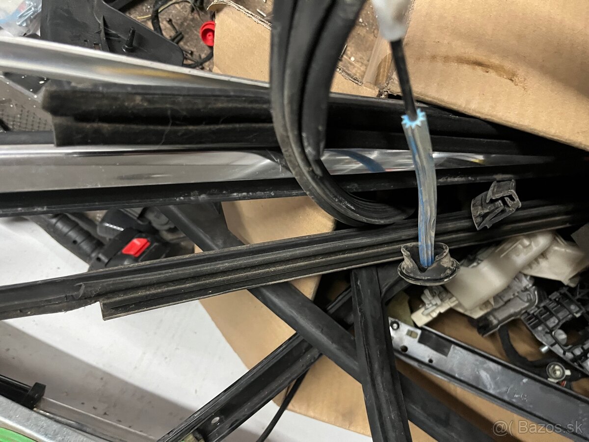 Predám diely Audi a4 b8 2008-15 avant - 8