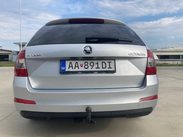 Škoda Octavia combi 1.6 TDI, 2016, 81kW, NAVI - 8