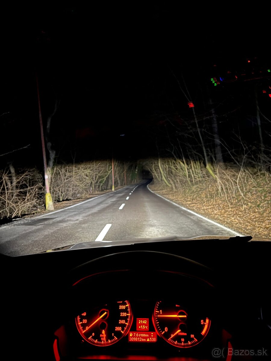 BMW E91 LCi 2.0d - 8