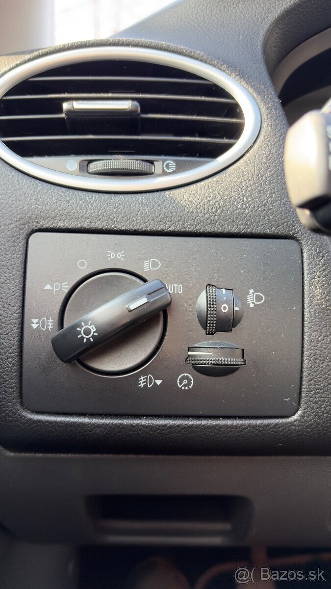 Ford Focus 1.6tdci - 8