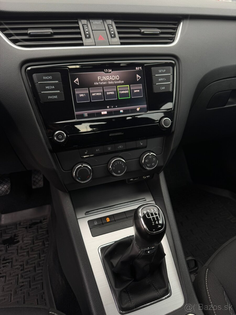 Škoda Octavia 1.0 TSI 115k Ambition - 8