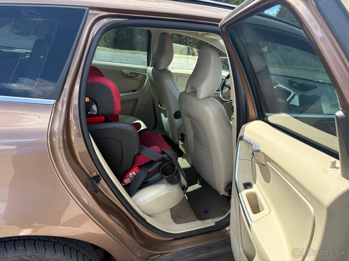 Volvo XC60 2.4 D5 4x4 222 000km - 8