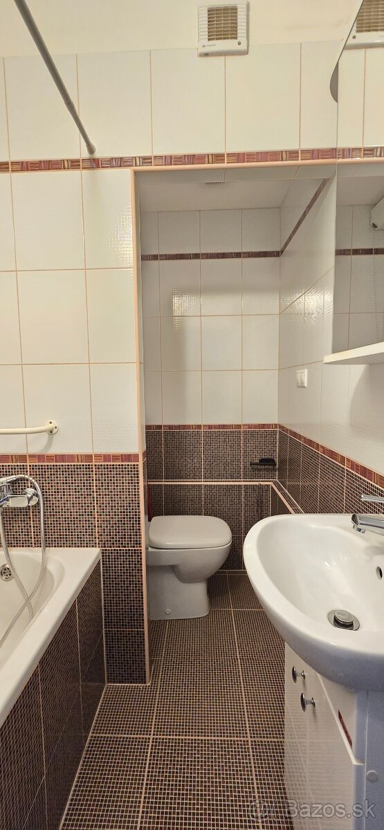 Prenajmem 1 izbový byt Topoľčany - 8