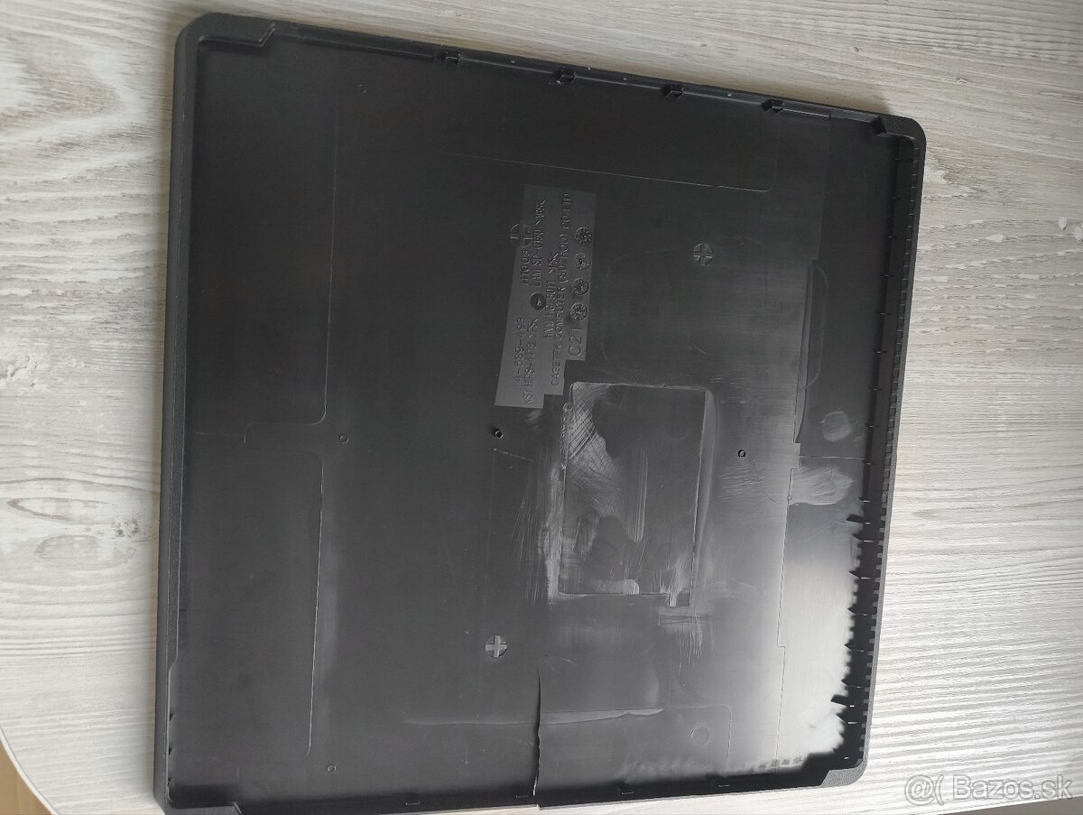 Predám Konzolu PS4 slim 500gb verzia - 8