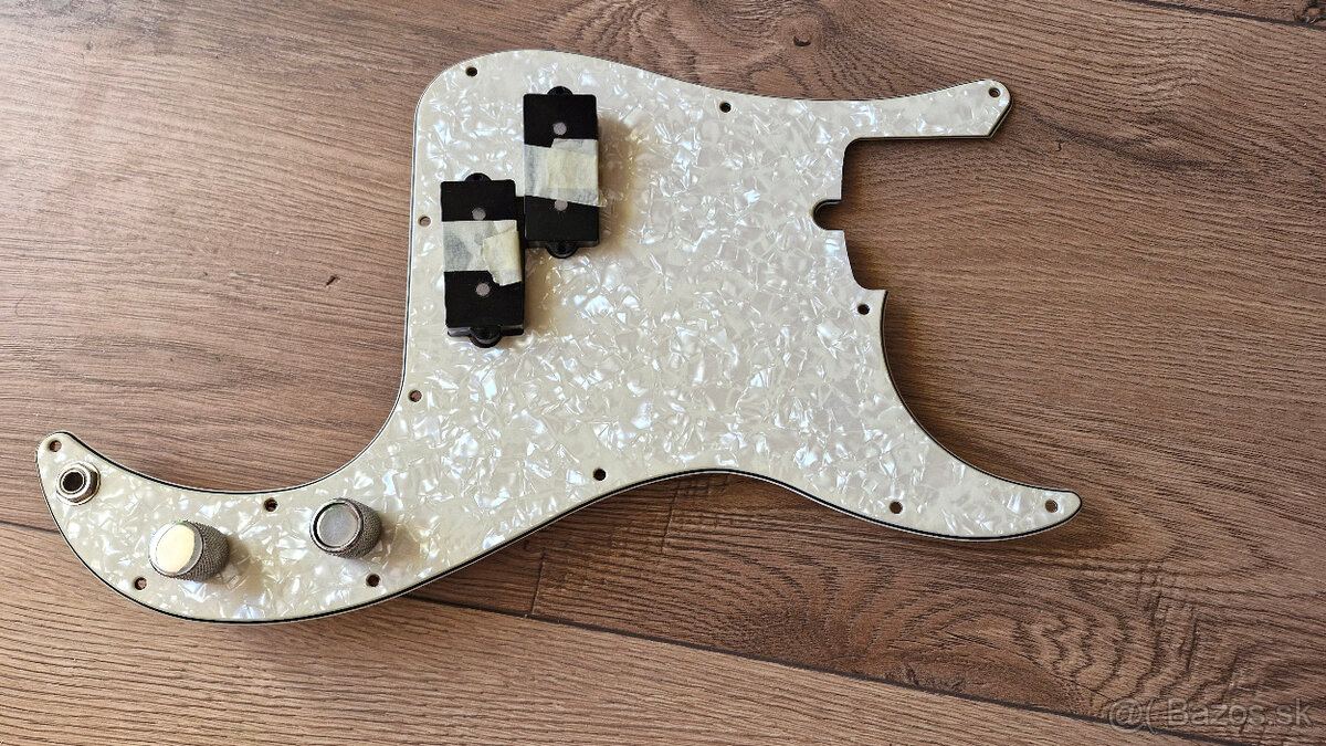 Basgitara Fender Precision USA 2007 - 8