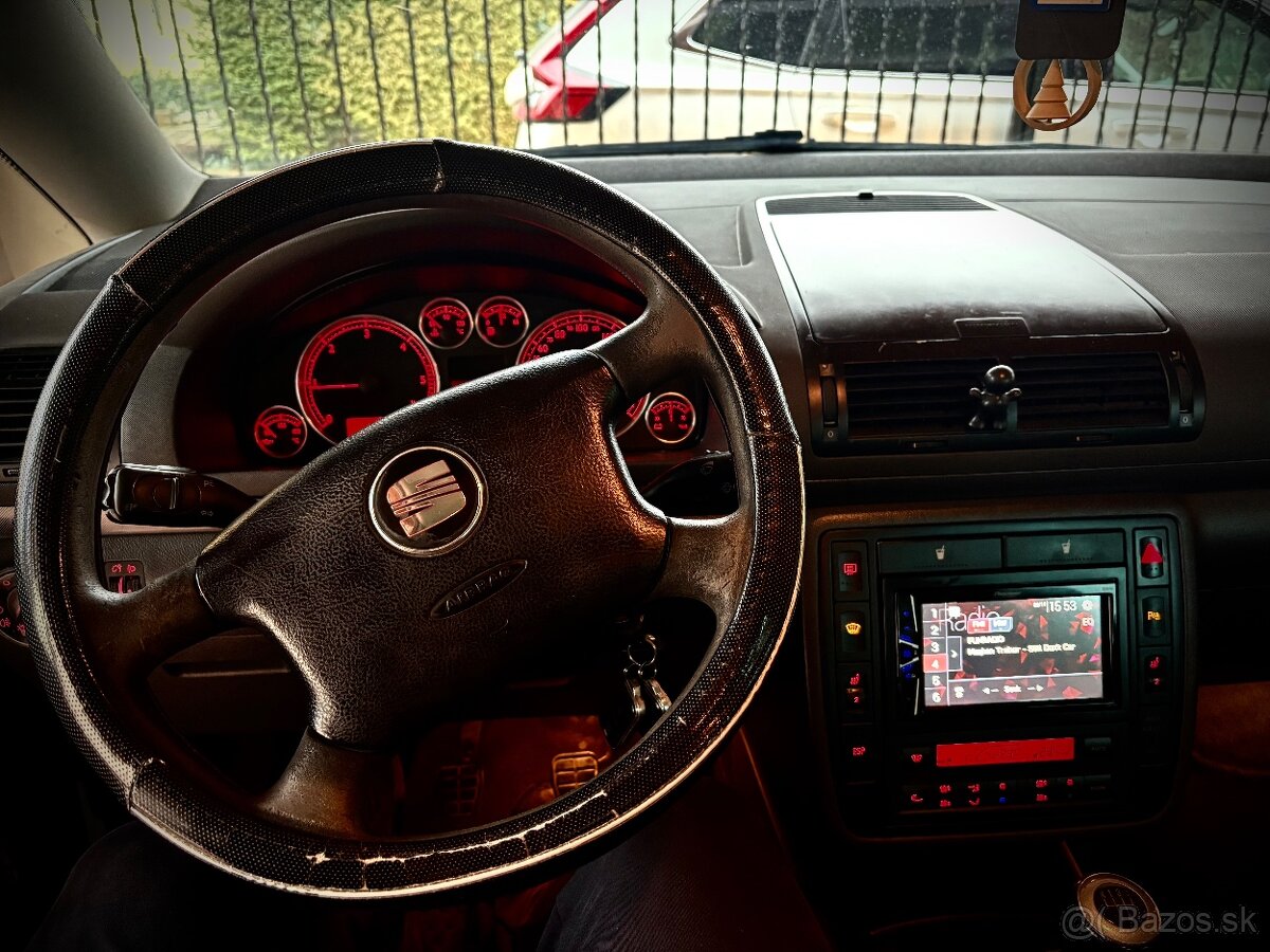 Seat Alhambra 2.0 TDI - 8