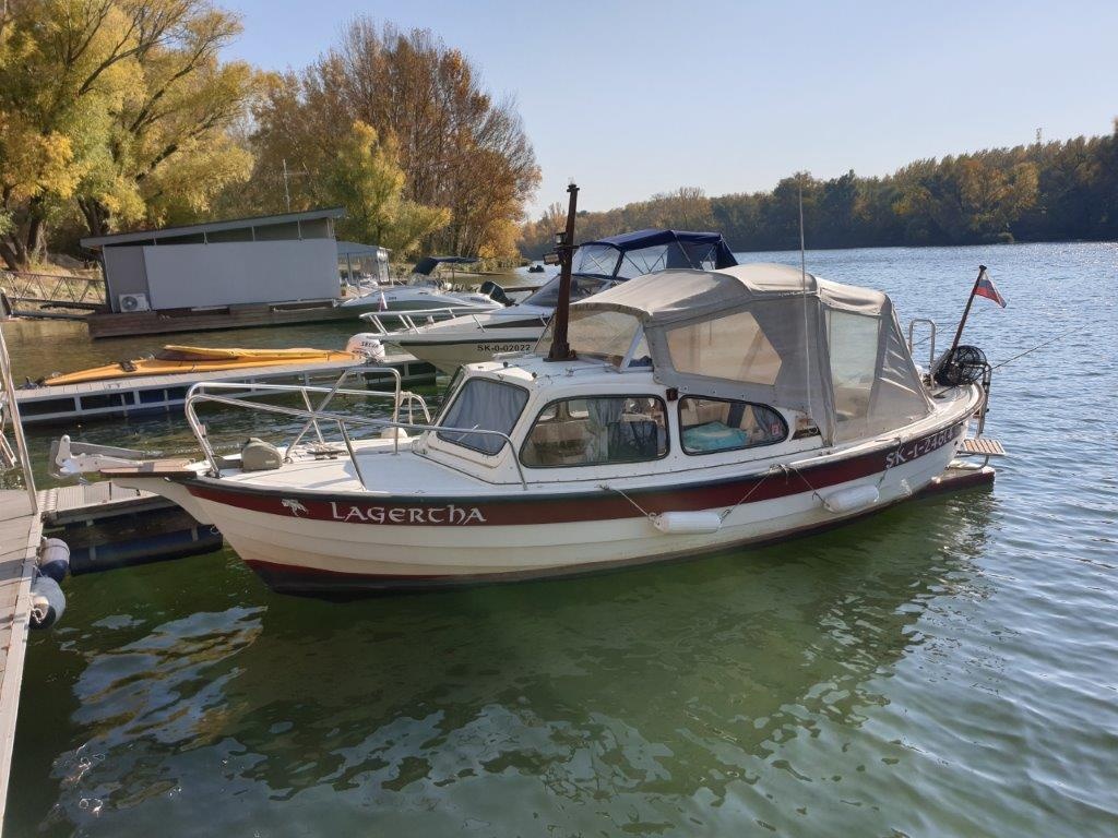 Predám motorový čln - 8
