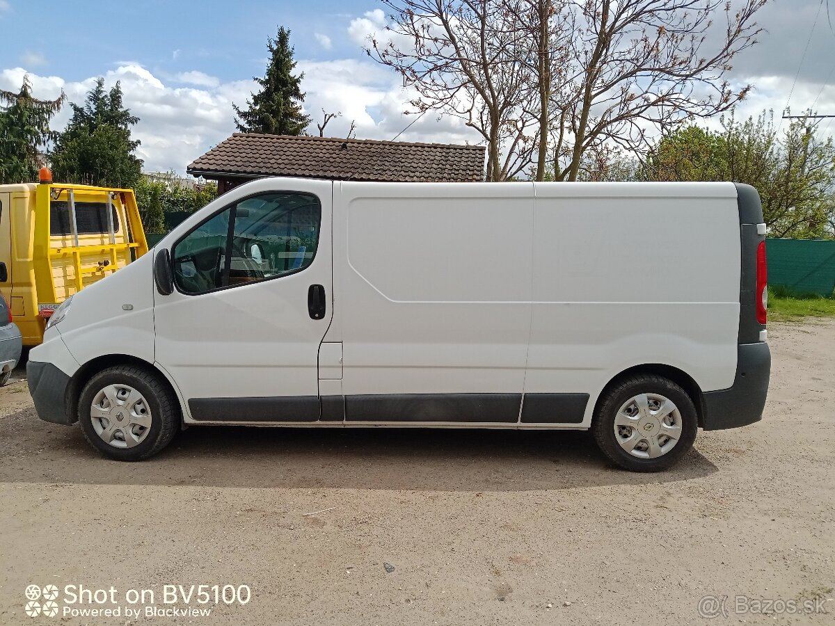 Renault Trafic - 8