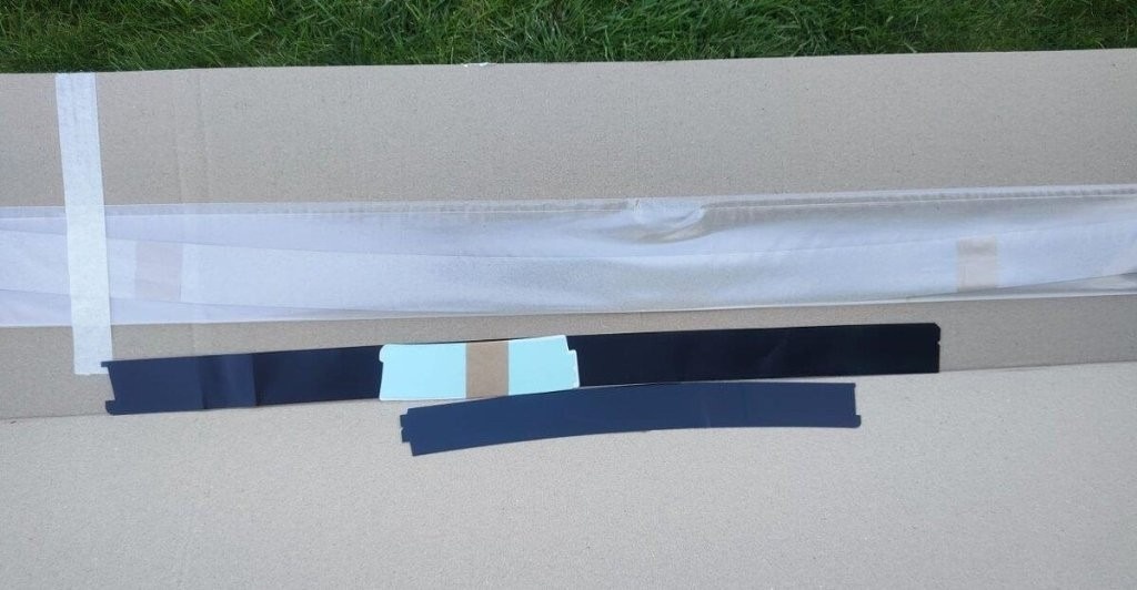 Mercedes GLE W167 - laktova opierka, Corolla E21 - nalepky - 8