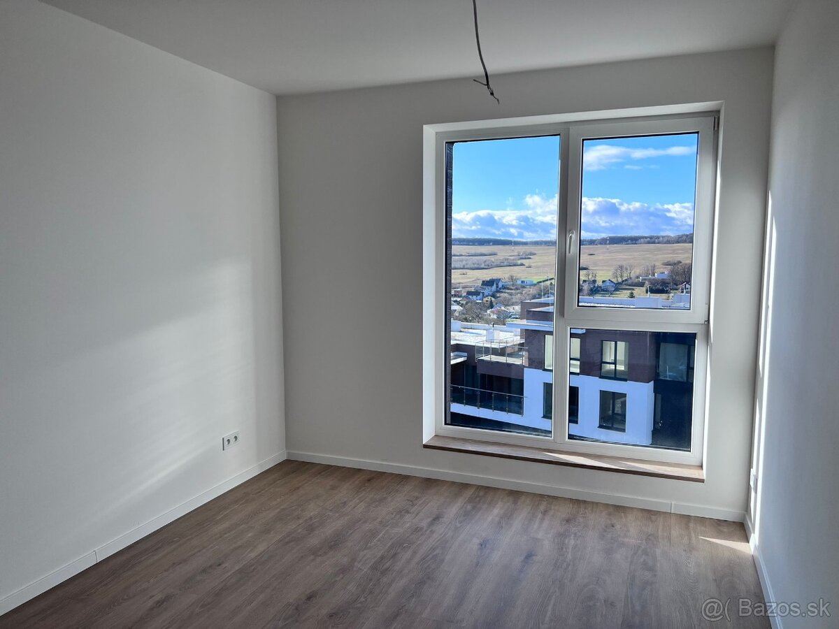 Predám 2 izb. byt, 47,41 m2, parking, pivnica Lorinčík Háje - 8