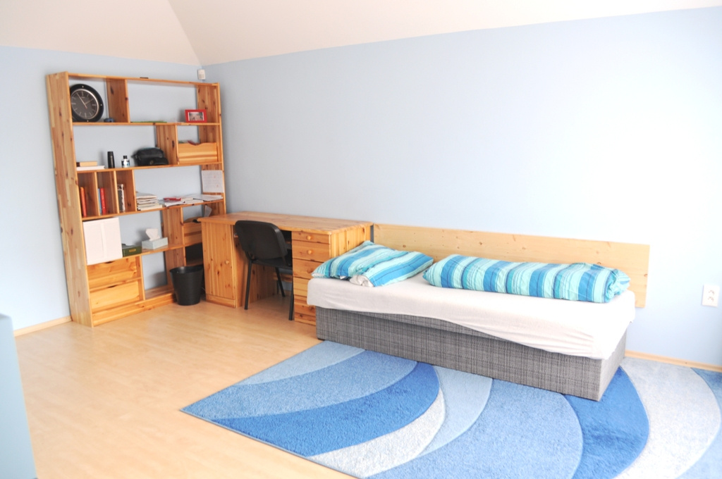 Predám 6 - 7 izbový dom - 8