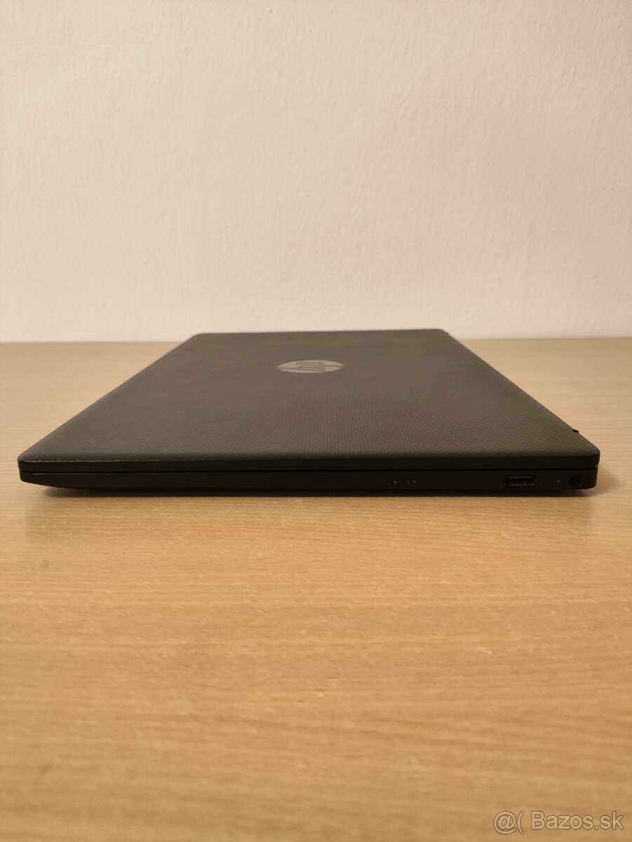 HP Laptop 17 i3 16GB 512GB SSD - 8