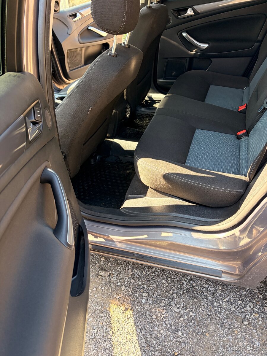 Ford mondeo mk4 2l.103kw rv.2012 - 8