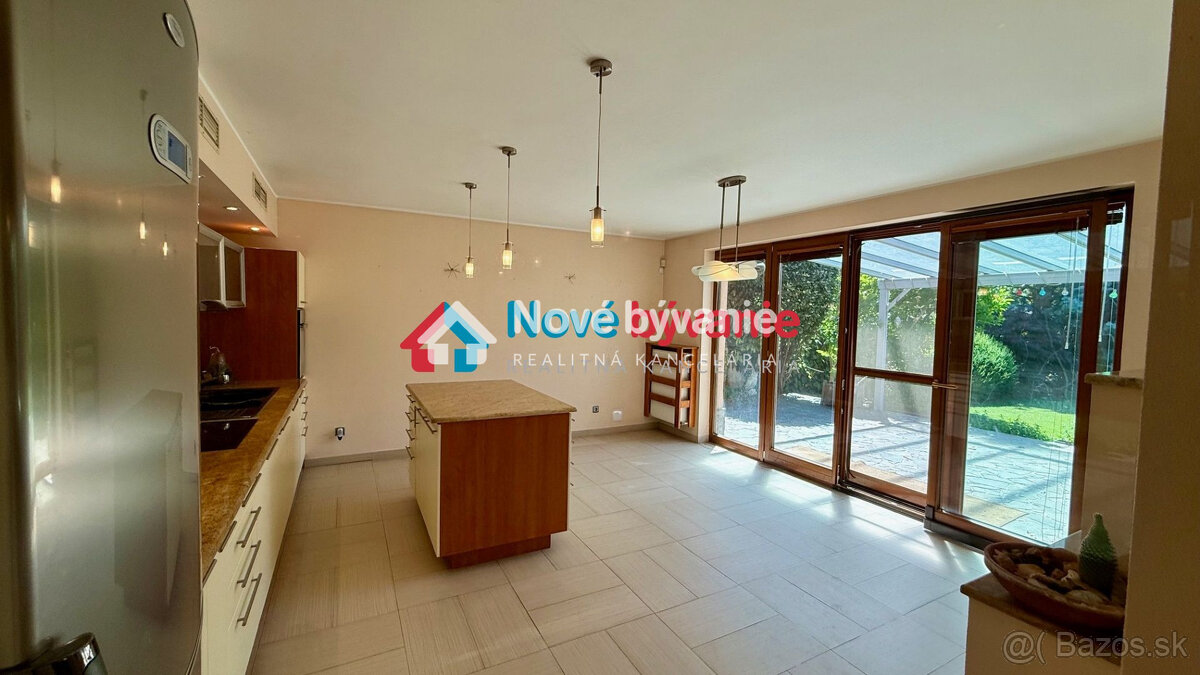 5 izb.RD, 4 terasy, dvojgaráž, krásna záhrada - SUPER CENA - 8