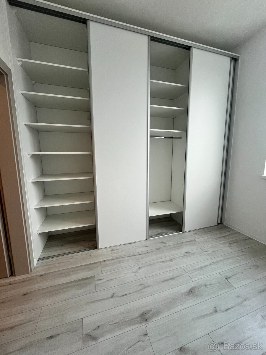 𝗣𝗿𝗲𝗻𝗮́𝗷𝗼𝗺: úplne nový 2-izbový byt, balkón, parkovan - 8