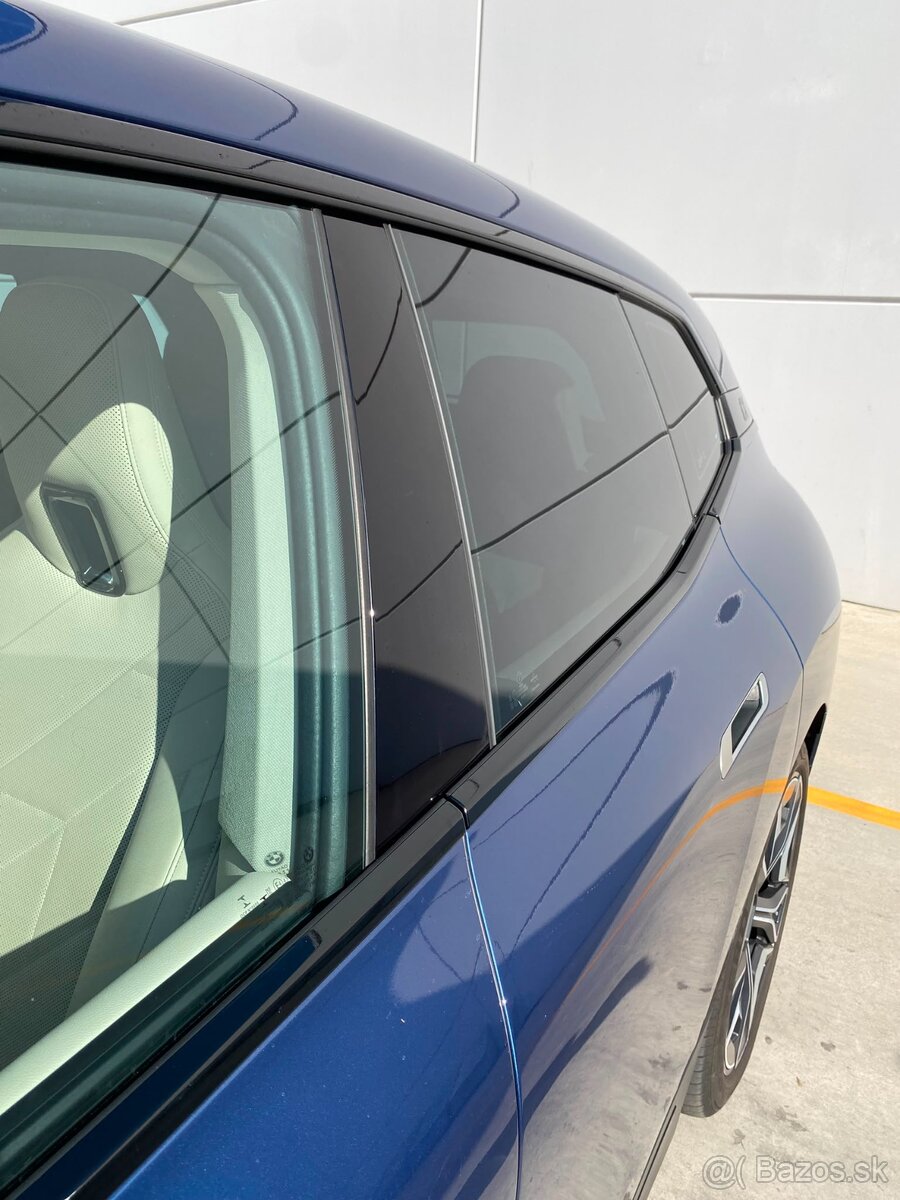 BMW iX 40, 2021, tažné - 8