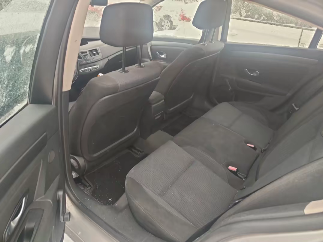 Renault laguna 3 1.5DCI 81KW R.V 2010 - 8