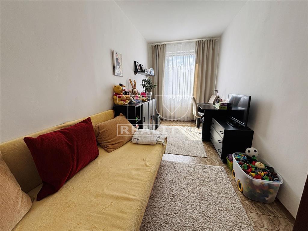 IBA U NÁS 4-IZBOVÝ BYT 80m2 S BALKÓNOM, BÁNOVCE NAD... - 8
