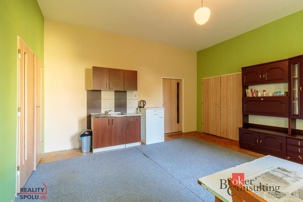 Prenájom nebytového priestoru - Ružomberok - Polík - Obchodn - 8