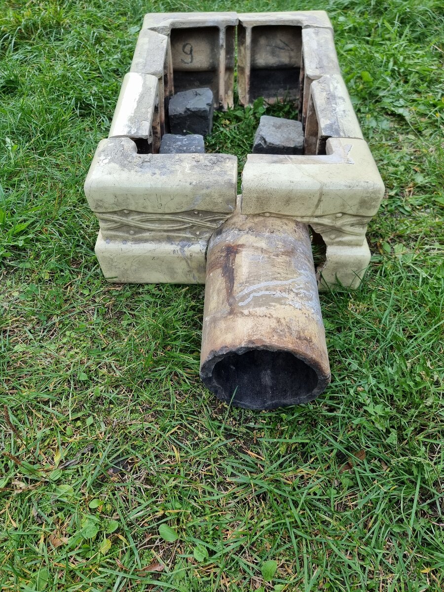 Kompletná kachľová pec /vyše 100.ročná / - 8