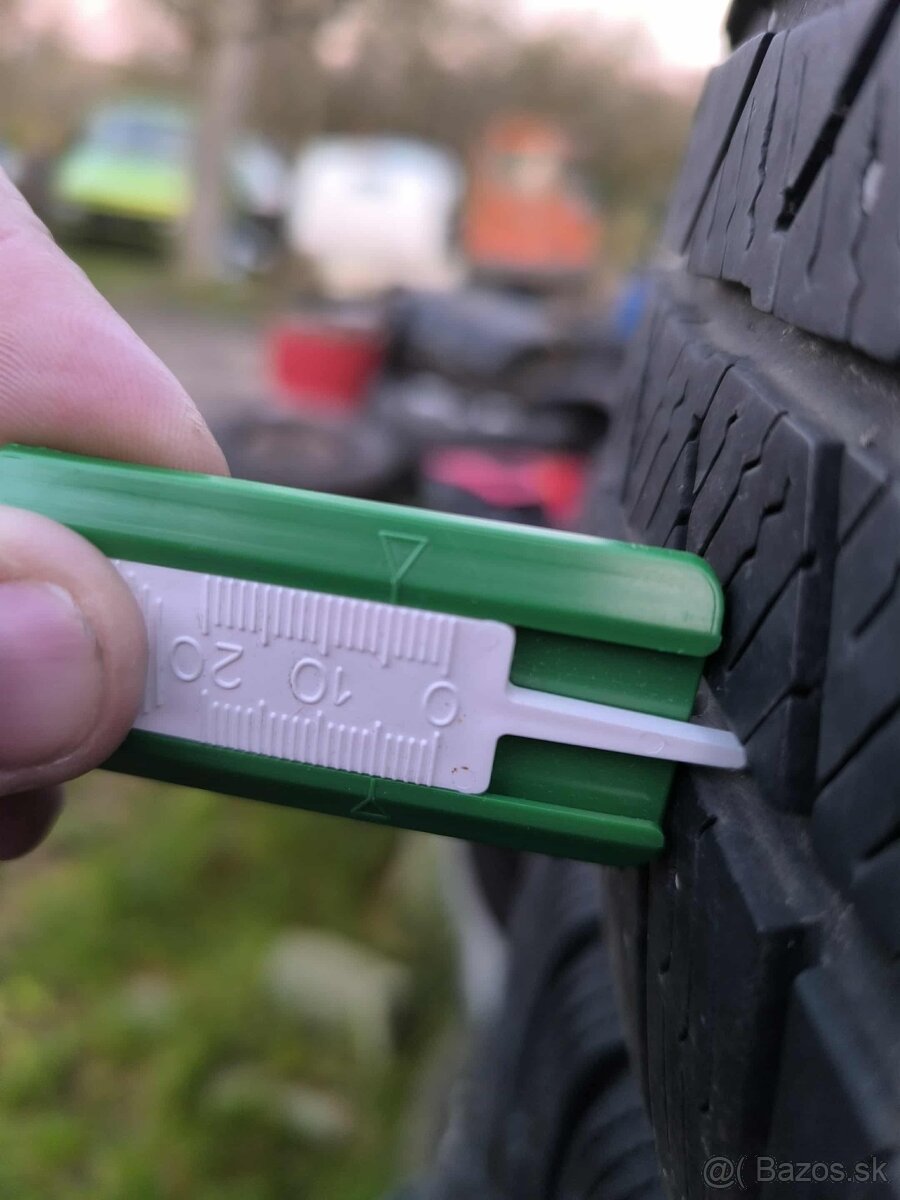 Zimne gumy s diskami 195/65 R15 - 8