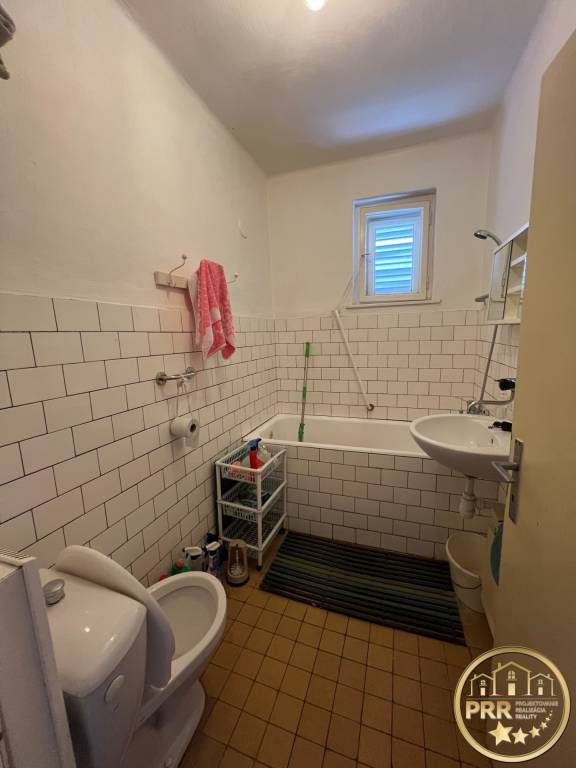 VÝBORNÁ CENA RD pri lese s pozemkom 1420m2 v Nitrici pri P - 8