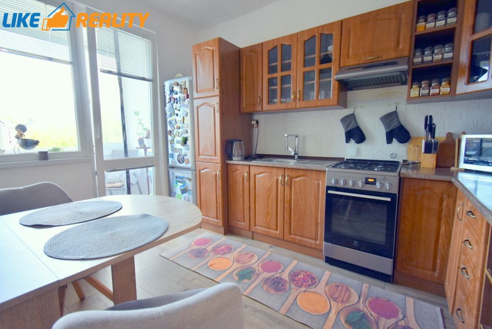 Udržiavaný 3-izb byt s parkovaním v Záturčí / cca 77M2/ - 8