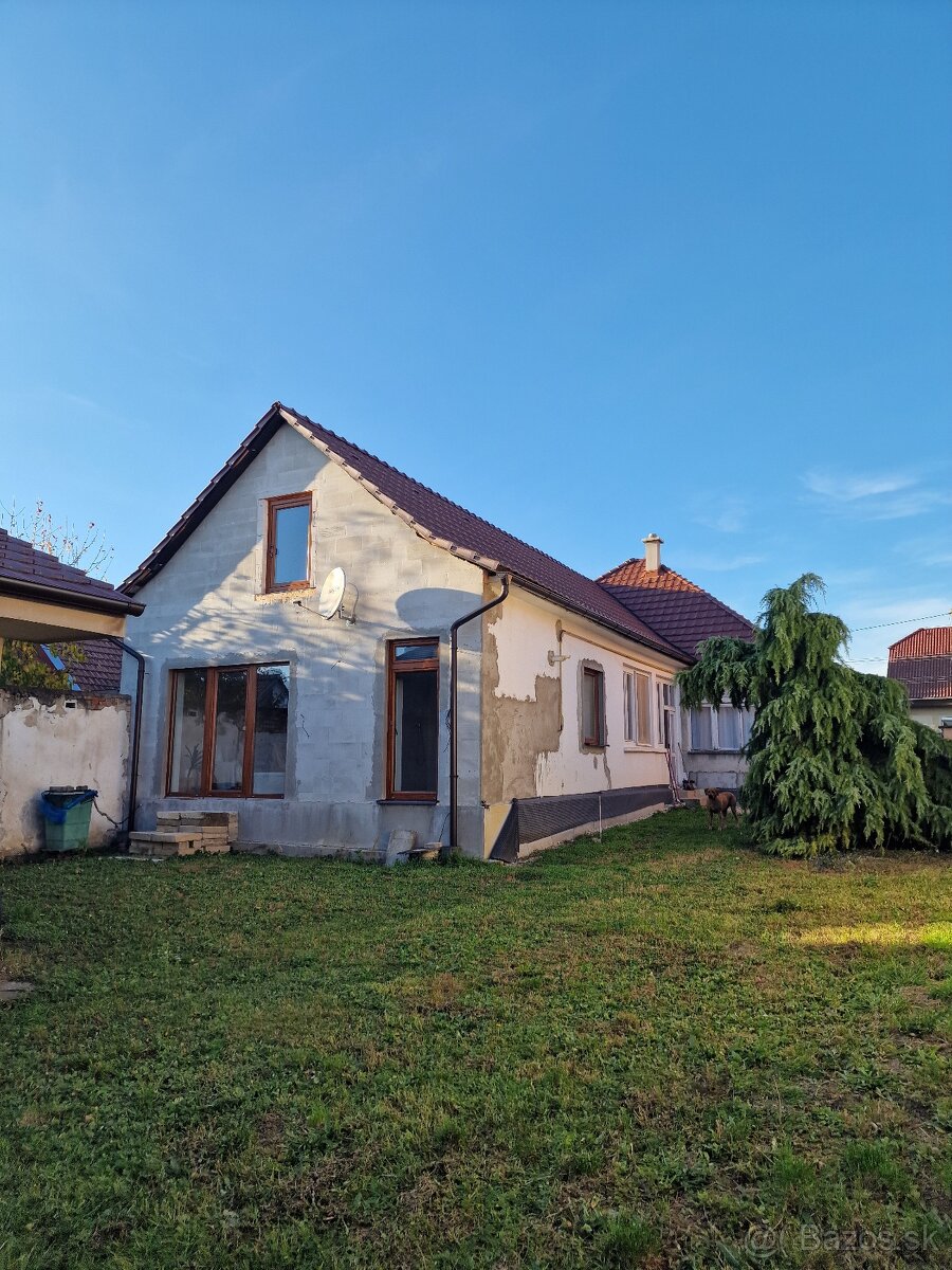 Na predaj 5-izbový rodinný dom - 8