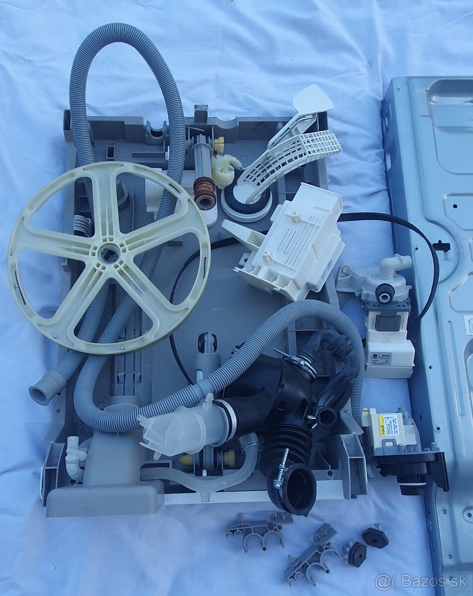 práčka AEG LTX7E273C - rôzne diely - 8