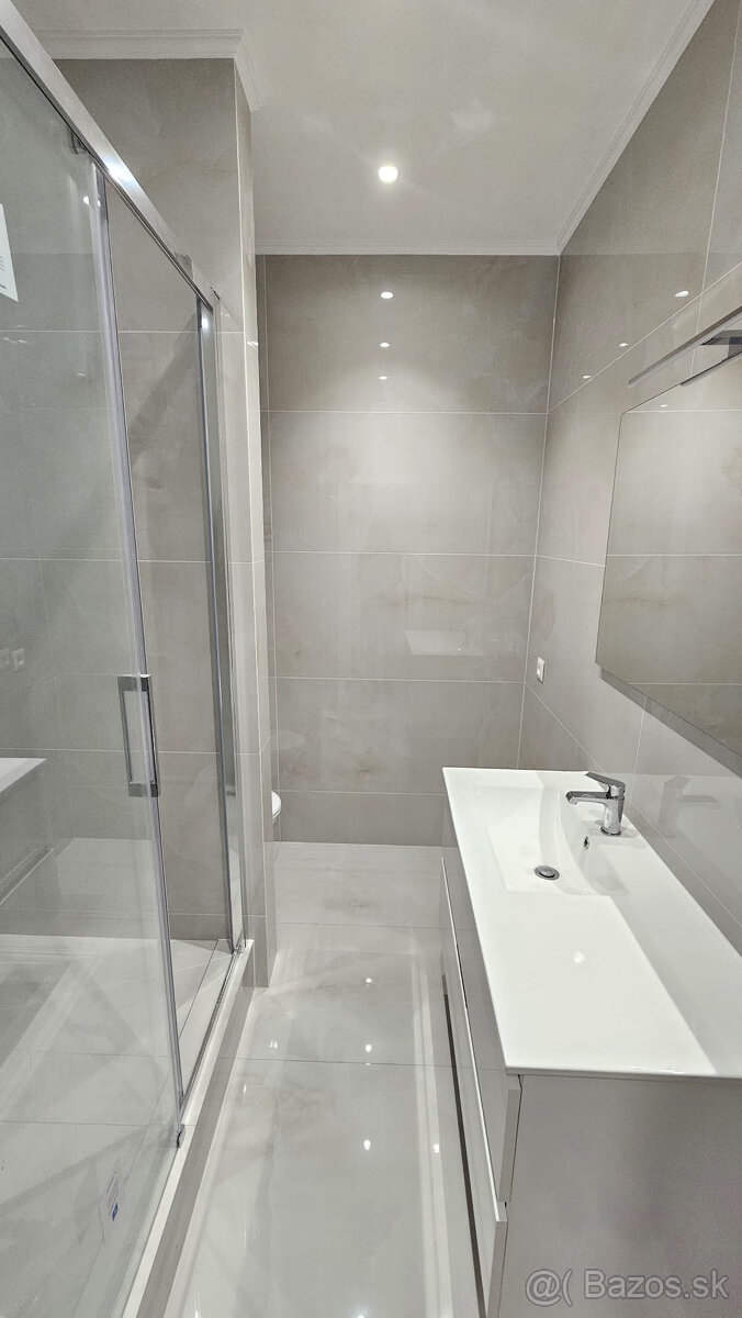 Na prenájom 90m2 byt v PRIAMOM CENTRE na Hornej ulici s vlas - 8