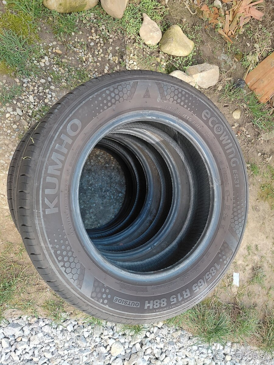 4x letne Kumho 185/65R15 - 8
