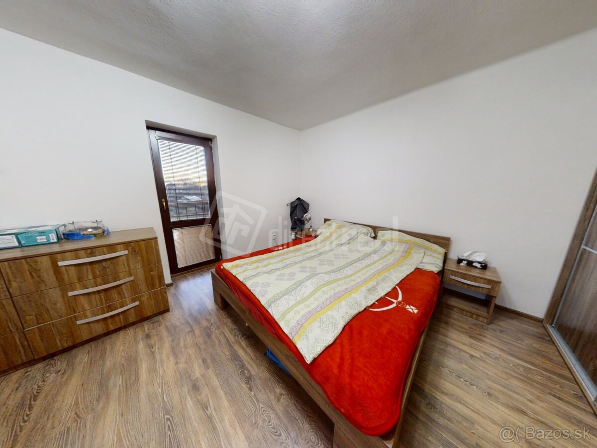 Kompletne prerobený rodinný dom s veľkým pozemkom-stačí sa l - 8