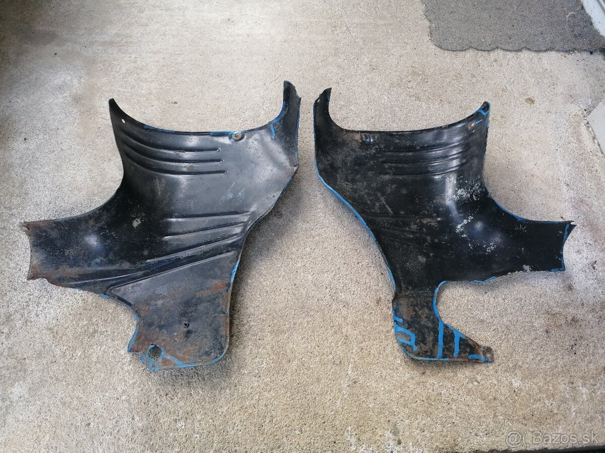 Predám podsedlové plechy na Jawa 550 - 8