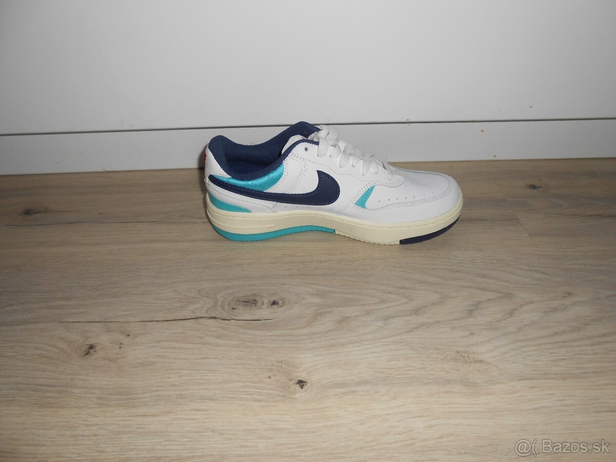 Predam nove damske original tenisky znacky NIKE GAMMA FORCE - 8