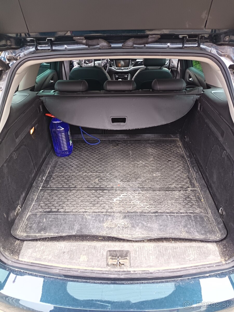 Opel Astra šport Combi 100kw - 8