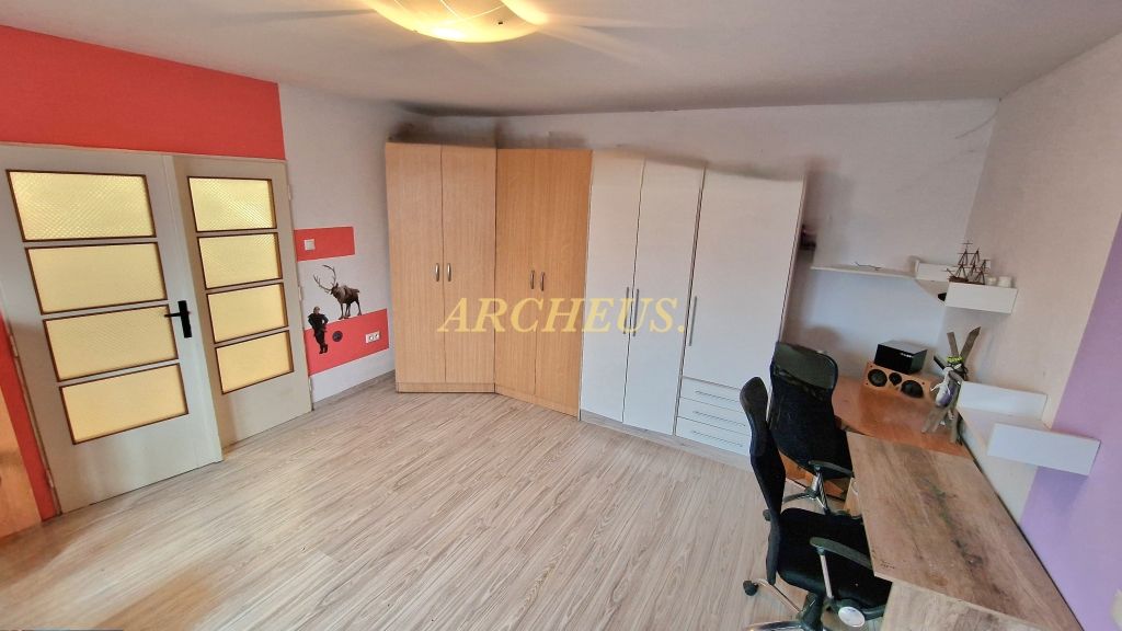 3-IZBOVÝ RODINNÝ DOM VÁHOVCE - GALANTA - 8