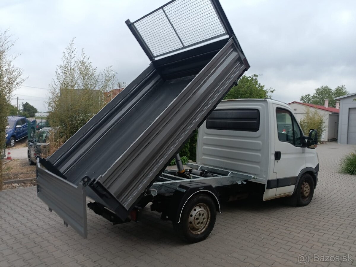 IVECO DAILY TROJSTRANNÝ VYKLÁPAČ - 8