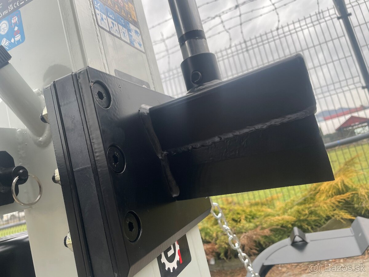 Štiepačka dreva, sekáč 12 ton, dovoz Nórsko 2025, ŠPECIÁLNA - 8