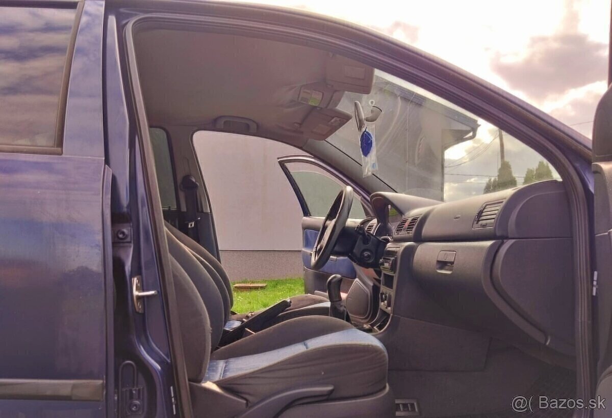 Škoda octavia 1.9 TDI 66kw - 8