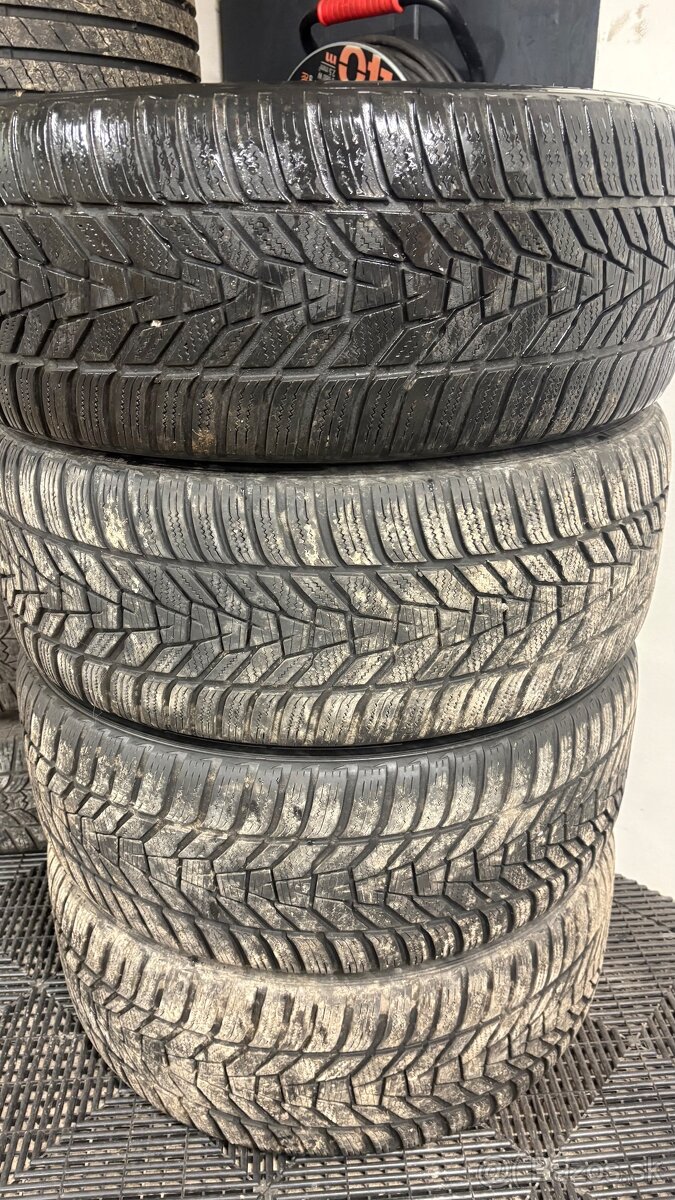 Originál Audi R19 - 8