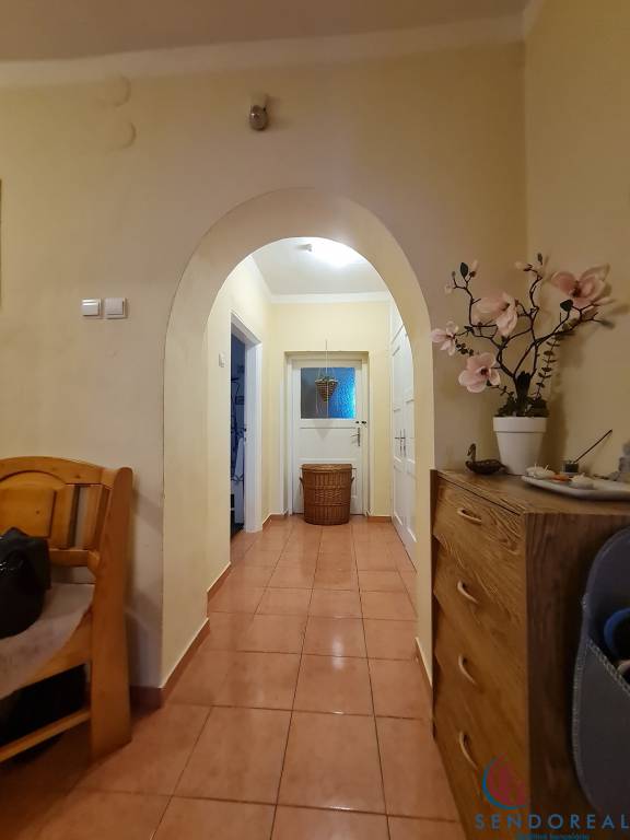 REZERVOVANÉ Predáme 4.izb RD pozemok 734m - 8